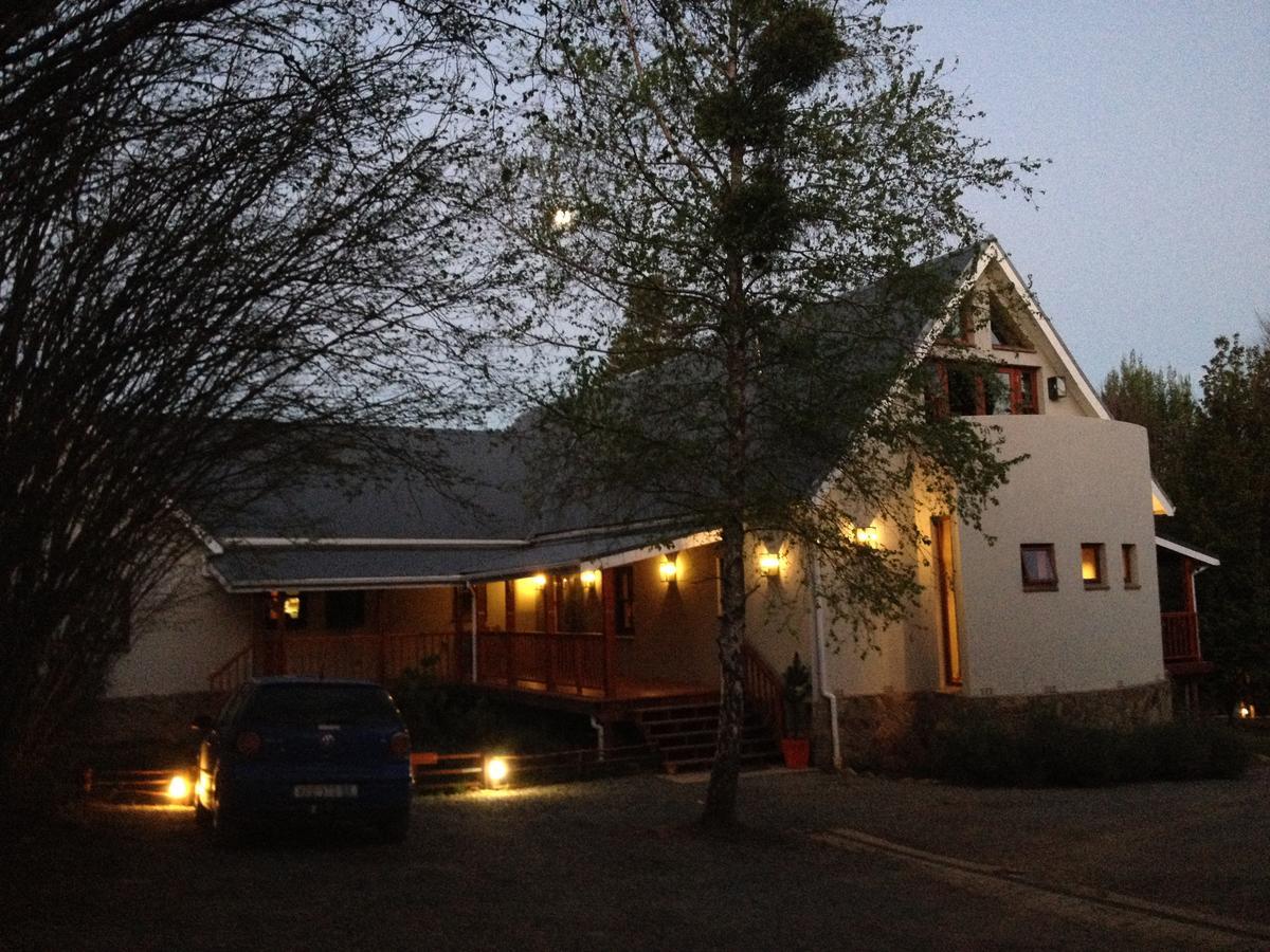 Laragh-On-Hogsback Villa ภายนอก รูปภาพ